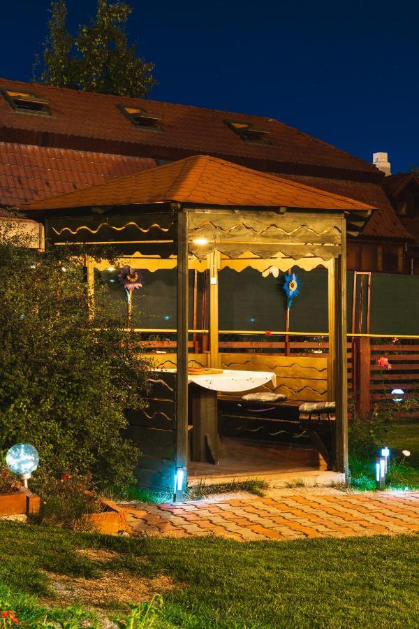 Sunset Cottage Brasov Exterior photo